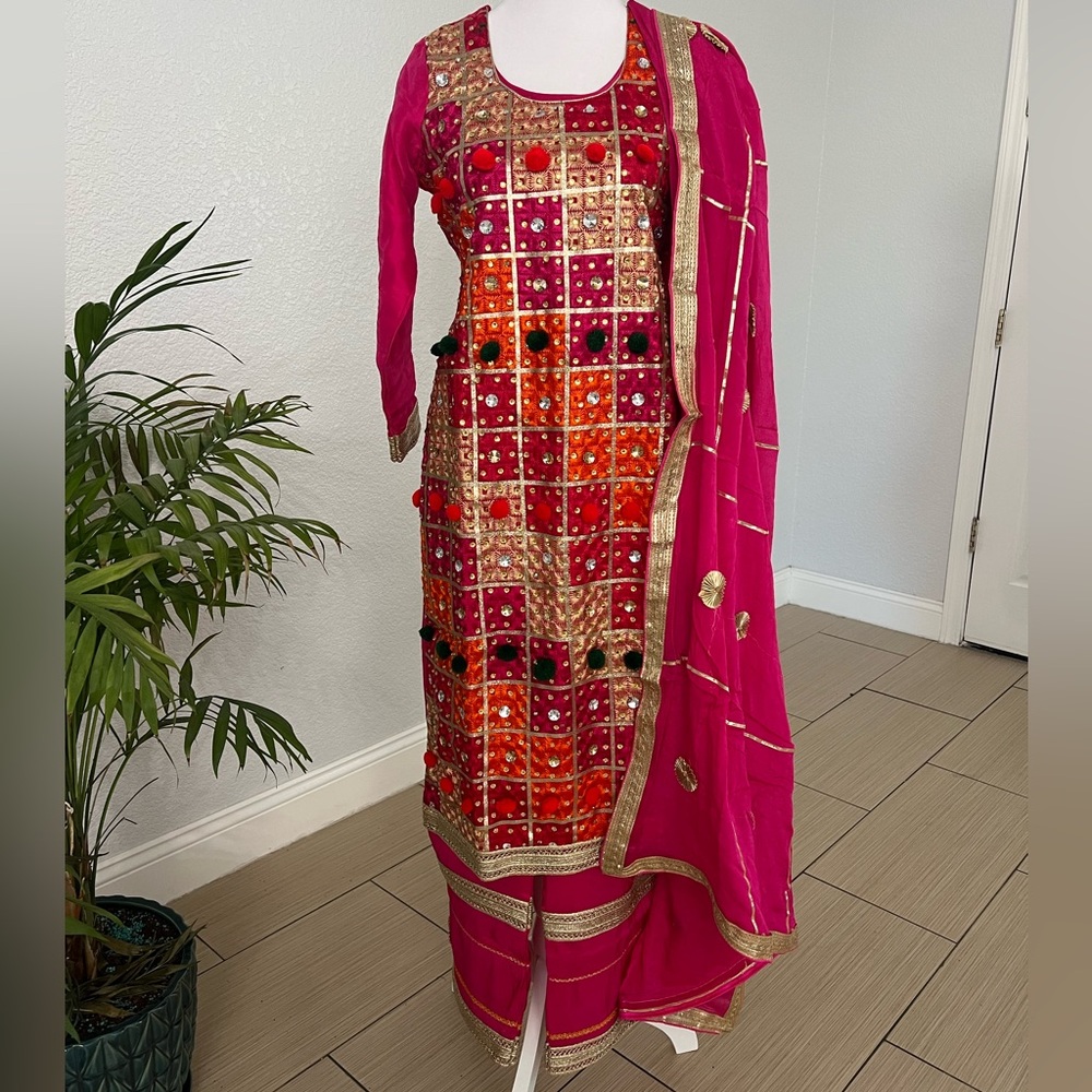 Punjabi Phulkari Jagoo Suit